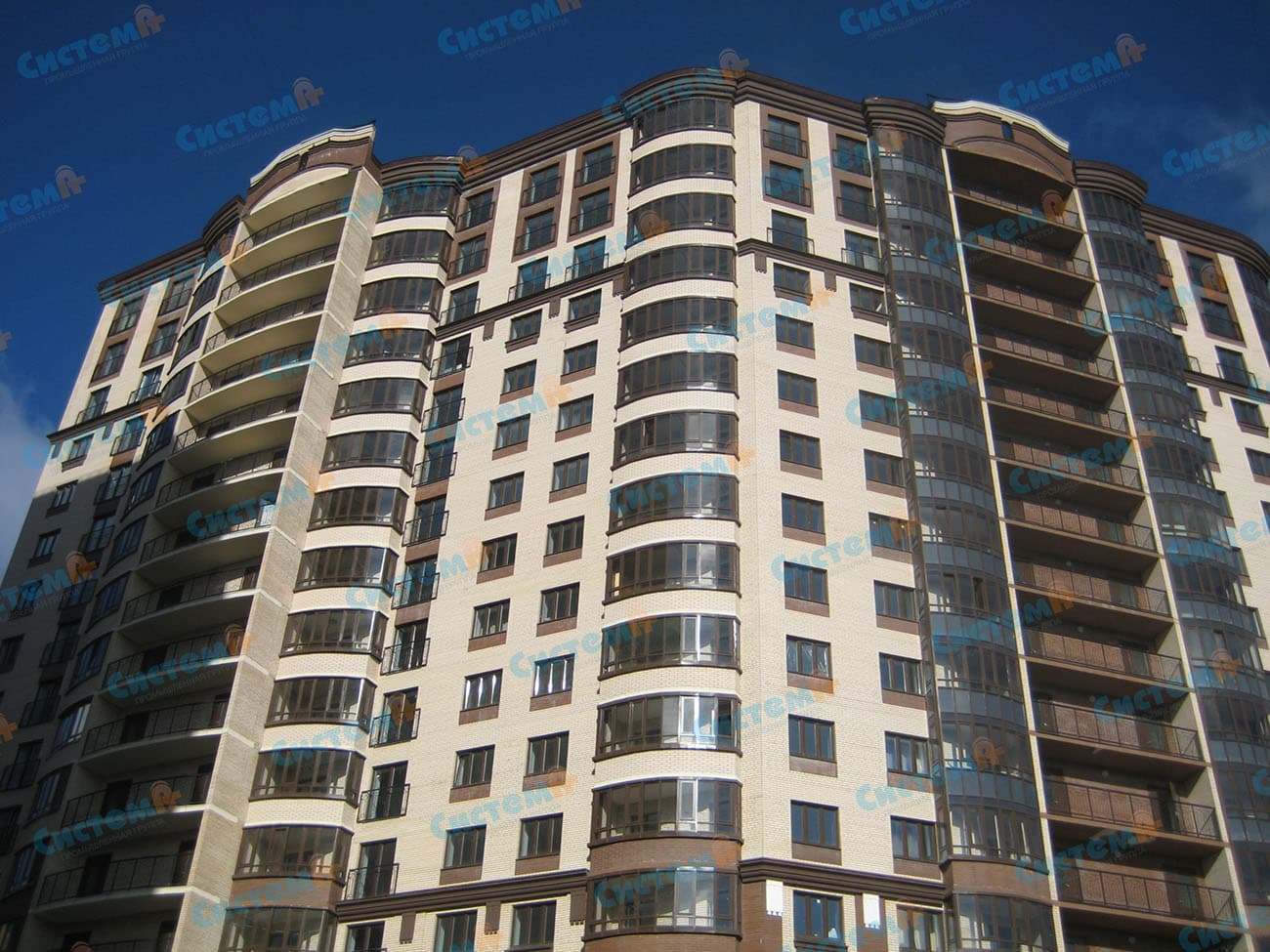 Фасадные украшения для новостройки в современном стиле